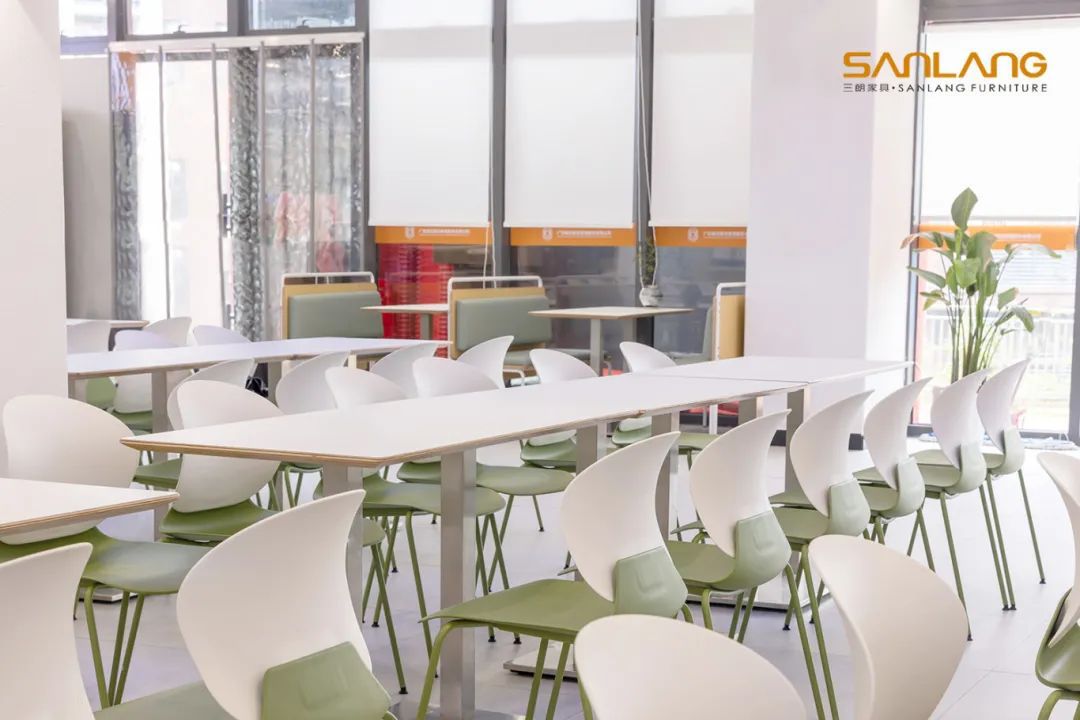 廣東肇慶航空職業(yè)學(xué)院